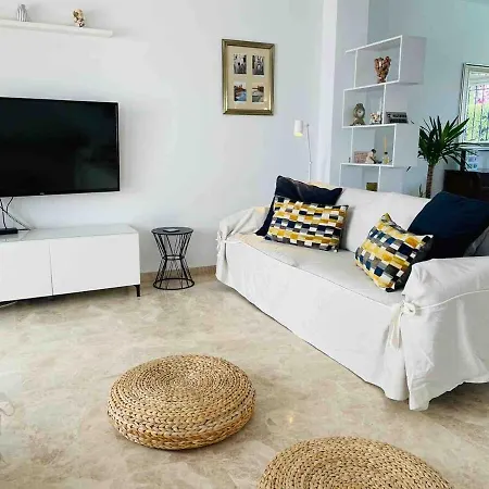Perfectly Located 4 Bed Family In Sunny Villa Sitges