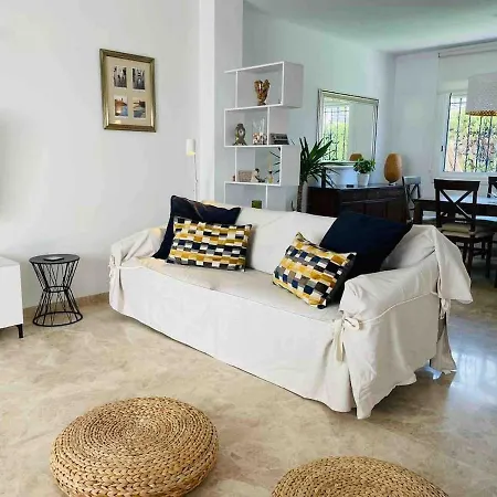 Villa Perfectly Located 4 Bed Family In Sunny Sitges