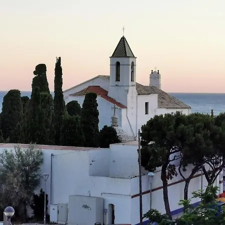 Perfectly Located 4 Bed Family In Sunny Sitges