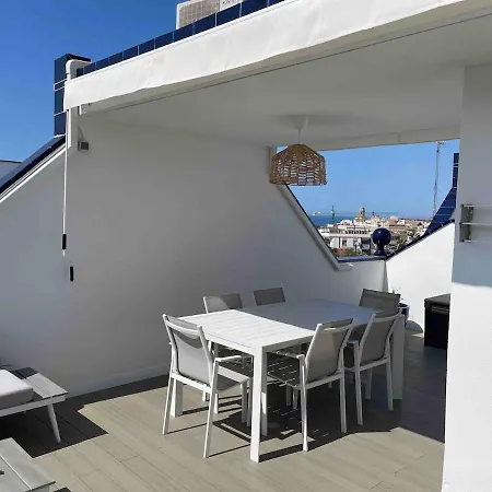 Villa Perfectly Located 4 Bed Family In Sunny