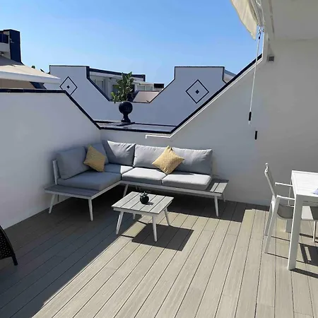 Perfectly Located 4 Bed Family In Sunny * Sitges