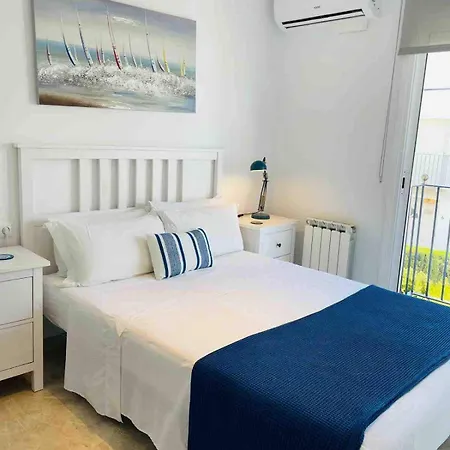 Perfectly Located 4 Bed Family In Sunny * Sitges