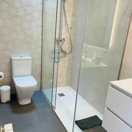 Perfectly Located 4 Bed Family In Sunny Villa